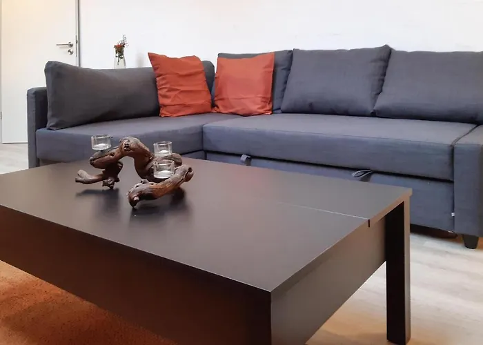 Gorgeous In With Wifi 特里尔