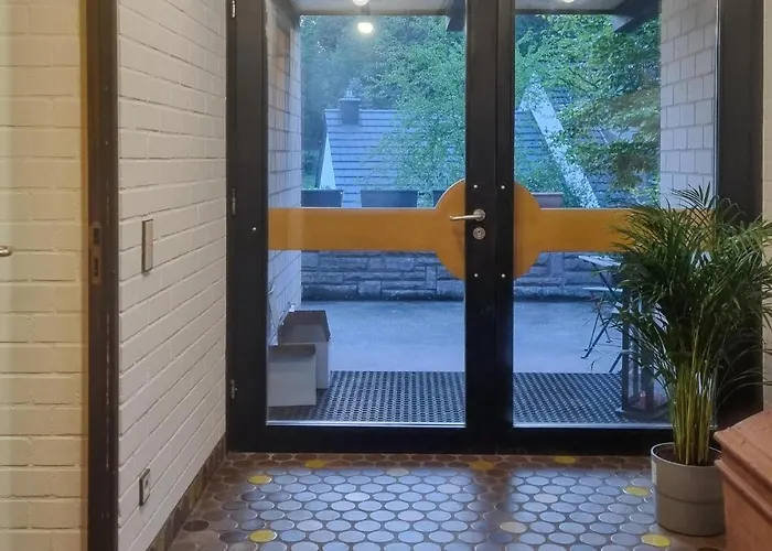 Apartament Gorgeous In With Wifi Trewir